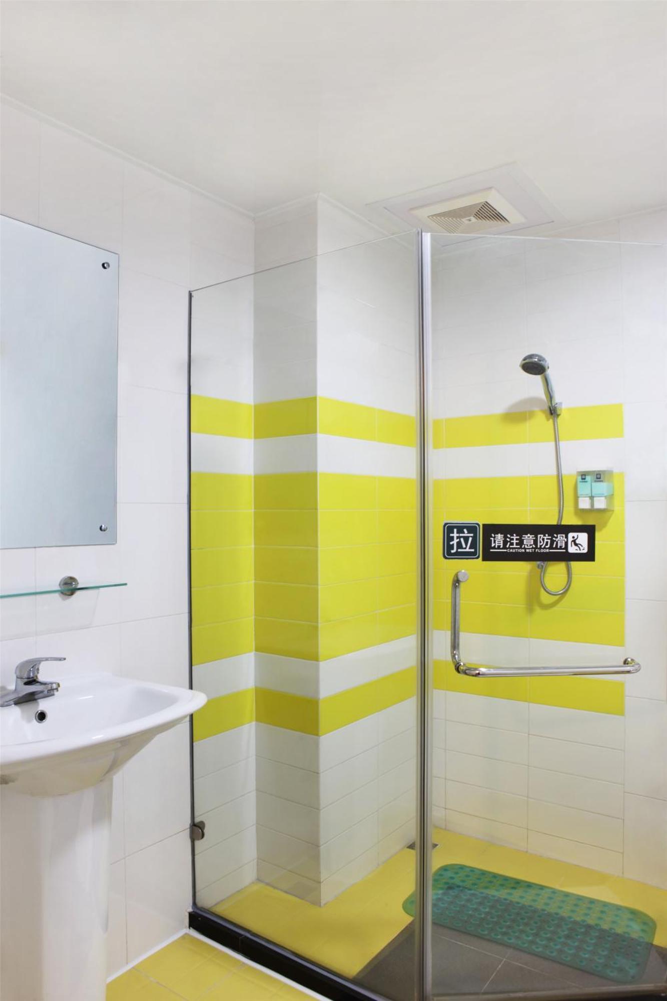 7Days Inn Guangzhou Zhongda North Gate Square Buitenkant foto